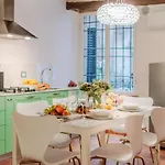 Casa Al Dipinto, Contemporary With