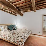 Casa Al Dipinto, Contemporary With Διαμέρισμα
