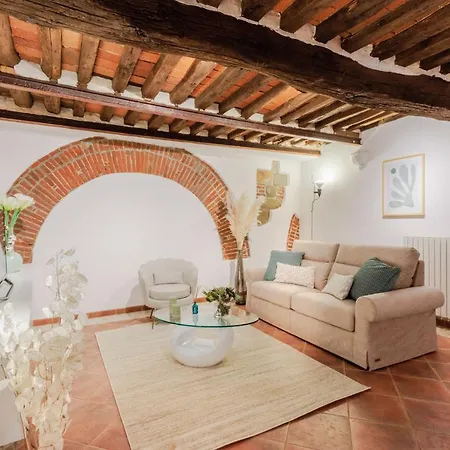 Casa Al Dipinto, Contemporary With