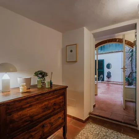 Casa Al Dipinto, Contemporary With Lucca