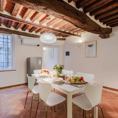 Appartamento Casa Al Dipinto, Contemporary With Lucca